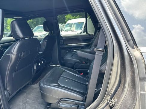 Used 2021 Ford Expedition Limited AWD/4WD image 9