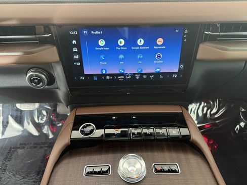 Used 2025 Lincoln Navigator Reserve AWD/4WD image 21