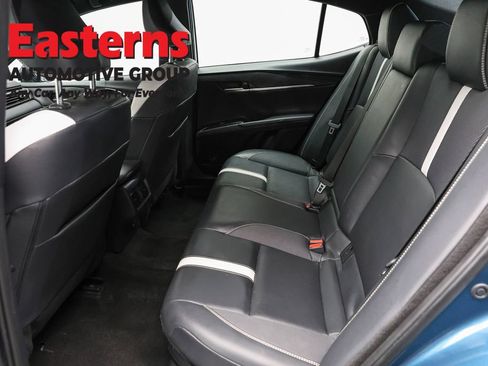 Used 2025 Toyota Camry Hybrid FWD image 20