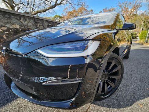Used 2022 Tesla Model X Plaid image 74