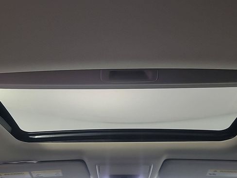 Certified 2025 Honda CR-V EX image 22