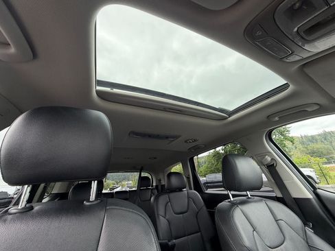 Used 2021 Kia Telluride EX w/ EX Premium Package AWD/4WD image 27