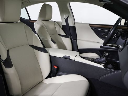 Used 2024 Lexus ES 350 w/ Premium Package FWD image 29