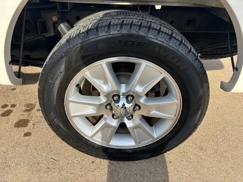 Used 2010 Ford F150 Lariat image 9