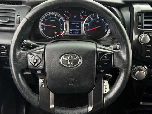 Used 2019 Toyota 4Runner TRD Off-Road Premium AWD/4WD image 12