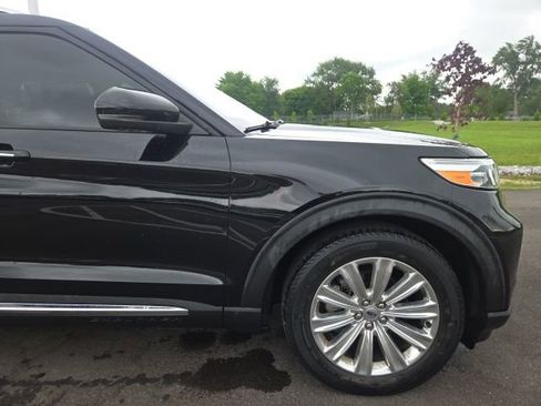 Used 2020 Ford Explorer Limited w/ Class III Trailer Tow Package RWD image 4