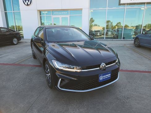 New 2026 Volkswagen Jetta SE image 1