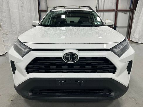 Used 2025 Toyota RAV4 XLE image 2