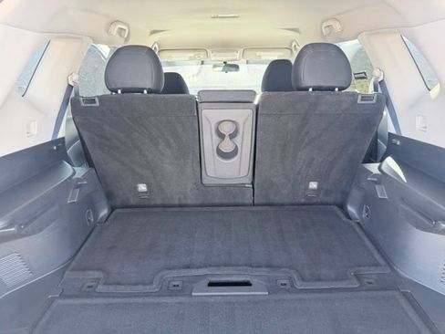 Used 2017 Nissan Rogue SV AWD/4WD image 33