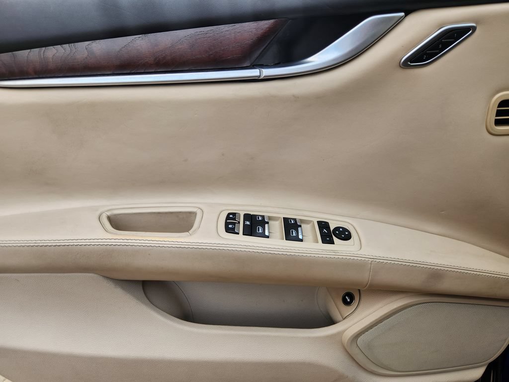 Used 2015 Maserati Ghibli S Q4 AWD/4WD image 24