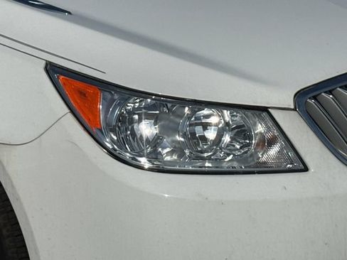 Used 2012 Buick LaCrosse Premium FWD image 12