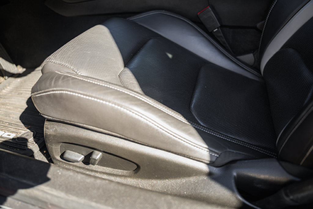 Used 2022 Chevrolet Camaro SS RWD image 33