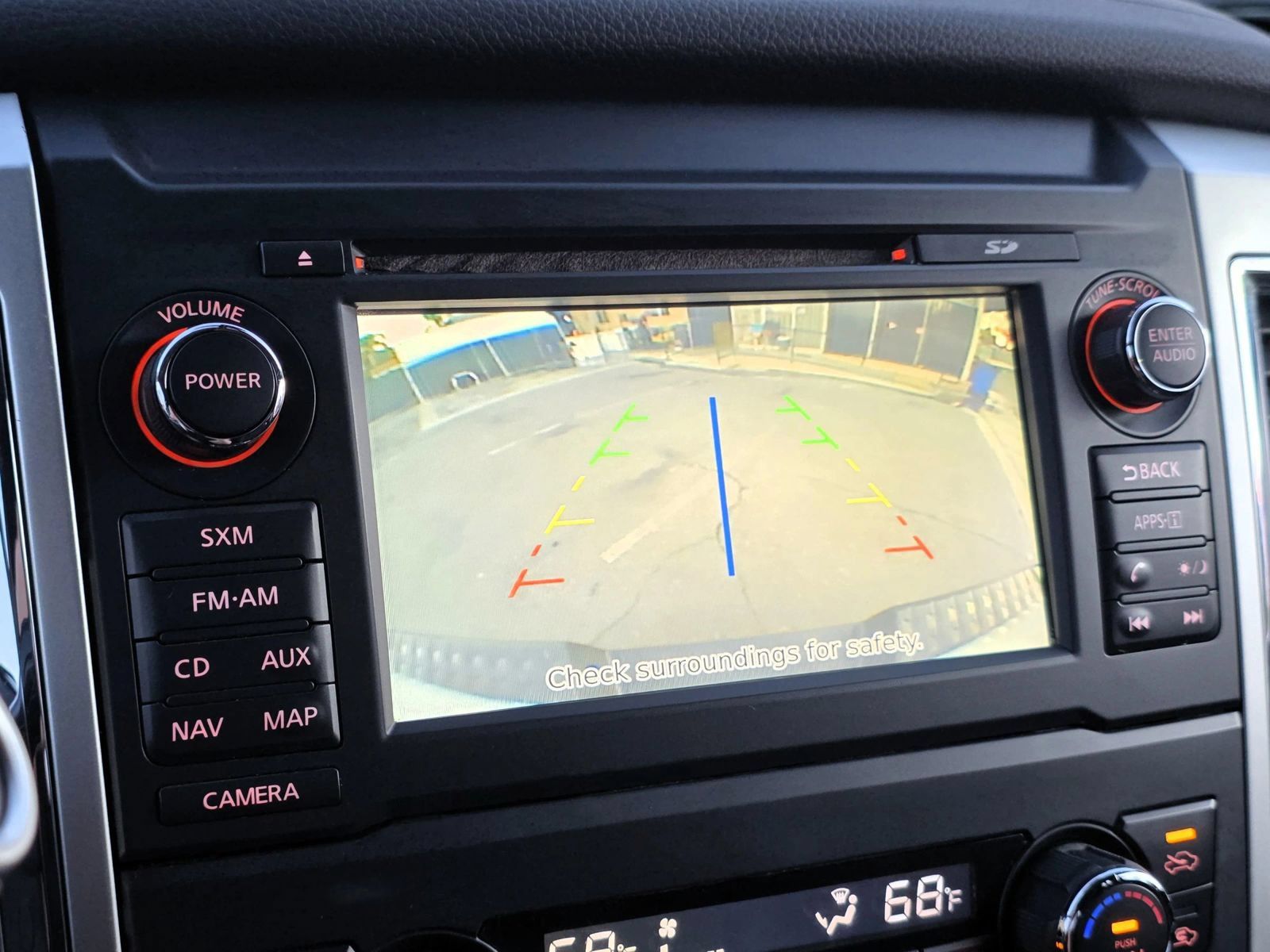 Used 2017 Nissan Titan SV AWD/4WD image 8