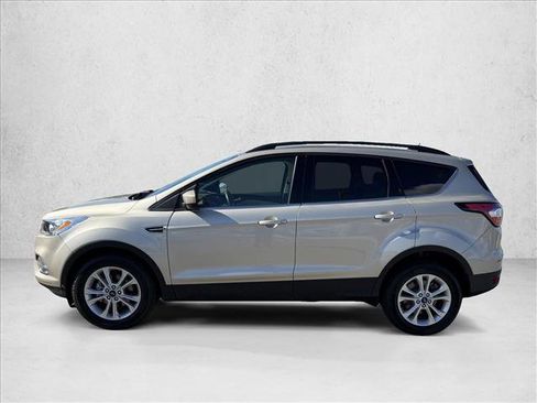 Used 2018 Ford Escape SEL image 9