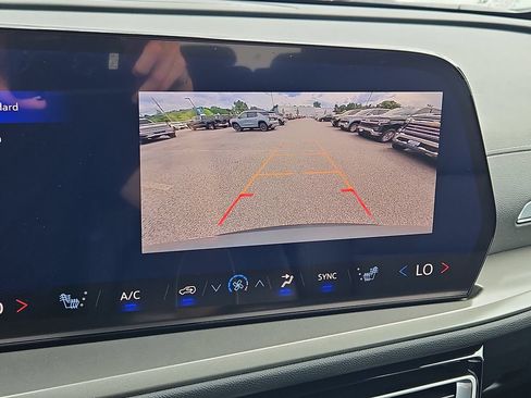 New 2026 Chevrolet Traverse LT w/ LPO, Floor Liner Package AWD/4WD image 8