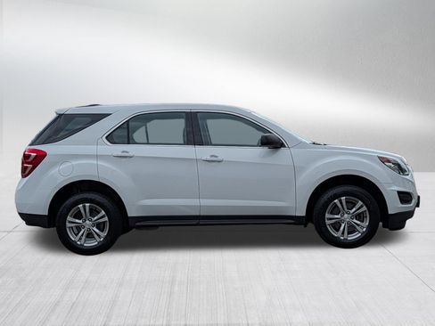 Used 2017 Chevrolet Equinox LS FWD image 8