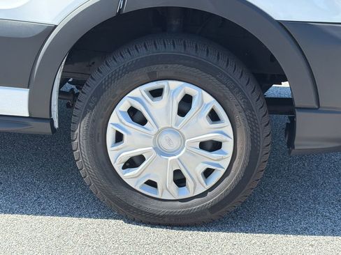 Used 2024 Ford Transit 250 Low Roof w/ Exterior Upgrade Package RWD image 12