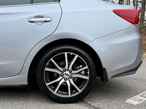 Used 2019 Subaru Impreza 2.0i Limited image 9
