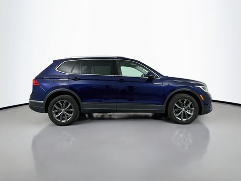 Used 2022 Volkswagen Tiguan SE w/ Panoramic Sunroof Package AWD/4WD image 8