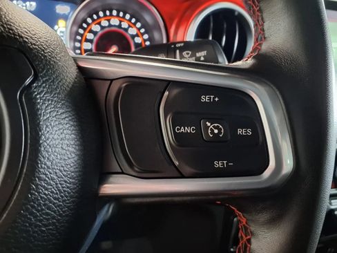 Used 2021 Jeep Gladiator Rubicon AWD/4WD image 26