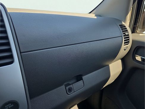 Used 2019 Nissan Frontier Desert Runner RWD image 22