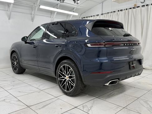 New 2026 Porsche Cayenne AWD/4WD image 3