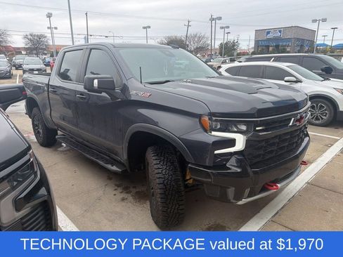 Used 2022 Chevrolet Silverado 1500 ZR2 w/ Technology Package AWD/4WD image 3