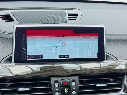 Used 2021 BMW X1 xDrive28i w/ Convenience Package image 9