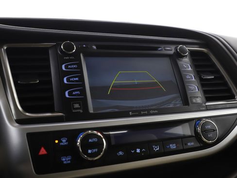 Used 2016 Toyota Highlander Limited image 28