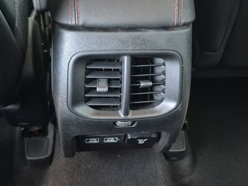 Used 2021 Jeep Cherokee Trailhawk w/ Technology Group AWD/4WD image 16
