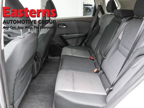 Used 2022 Nissan Rogue SV image 21