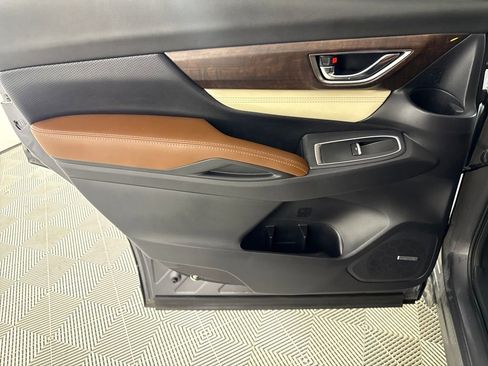 Used 2020 Subaru Ascent Touring w/ Popular Package #3 image 12