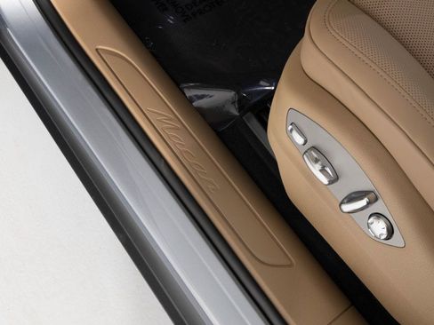 New 2026 Porsche Macan AWD/4WD image 23