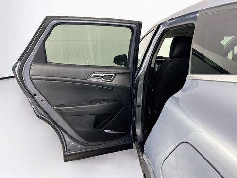 Used 2025 Kia Sportage LX AWD/4WD image 24