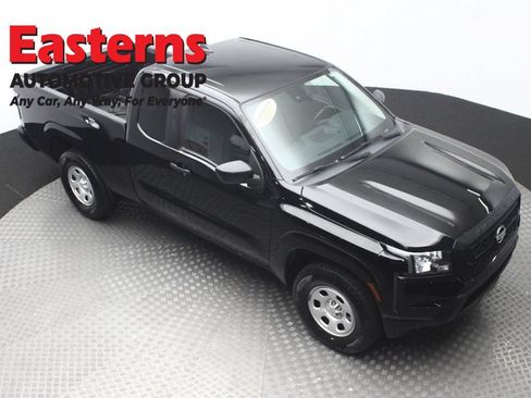 Used 2022 Nissan Frontier S RWD image 3