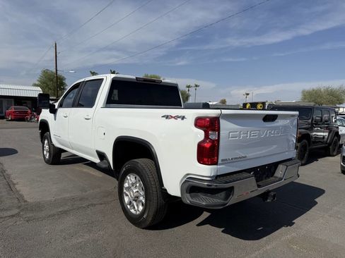 Used 2024 Chevrolet Silverado 2500 LT image 3