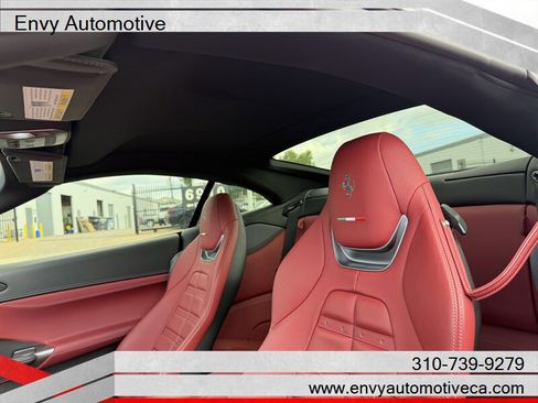 Used 2020 Ferrari Portofino image 43