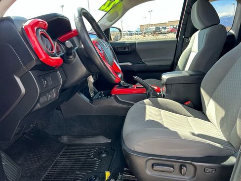Used 2022 Toyota Tacoma SR5 image 24