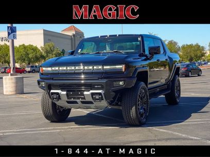 New 2026 GMC Hummer EV 4x4 Crew Cab w/ LPO, Dark Essentials Package