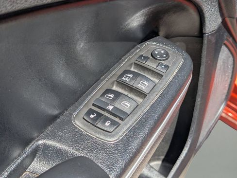 Used 2021 Dodge Charger SXT w/ Leather Interior Group RWD image 16