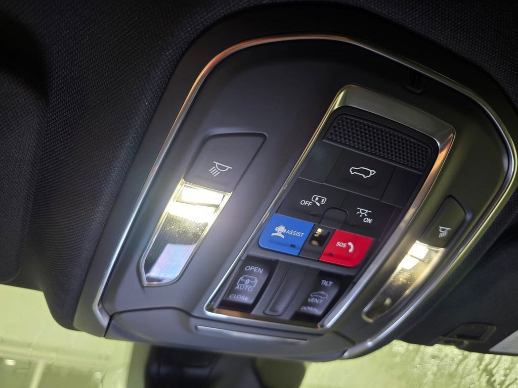 New 2027 Jeep Grand Cherokee Laredo X RWD image 28