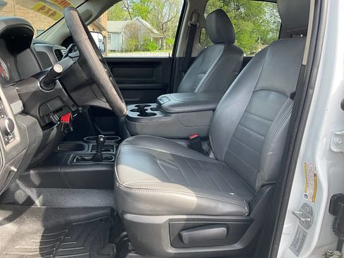 Used 2017 RAM 2500 Tradesman image 9