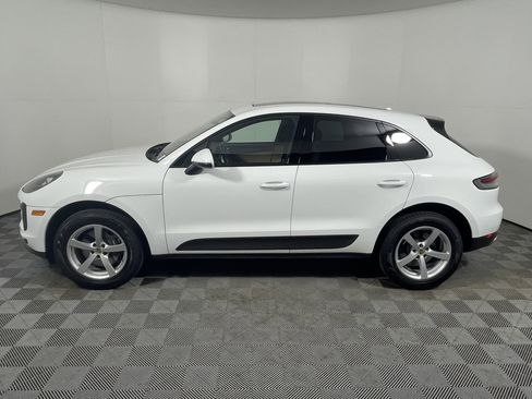 Used 2021 Porsche Macan AWD image 2
