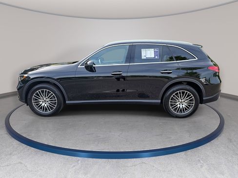 Certified 2026 Mercedes-Benz GLC 300 image 8