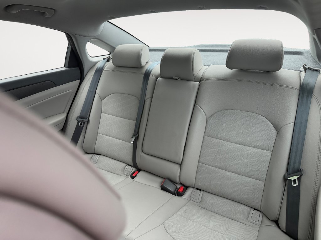 Used 2017 Hyundai Sonata Sport w/ Value Edition Package 02 FWD image 13