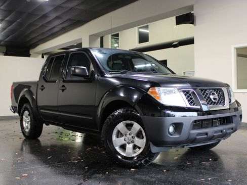 Used 2012 Nissan Frontier SV RWD image 30