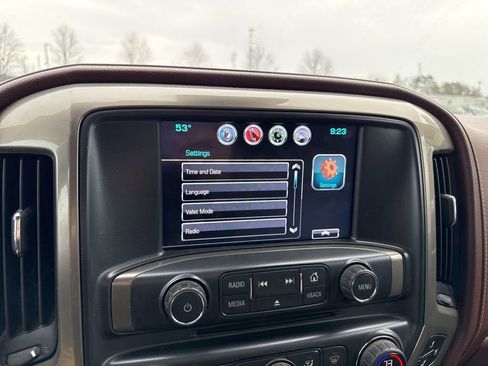 Used 2016 Chevrolet Silverado 2500 High Country w/ High Country Premium Package image 26