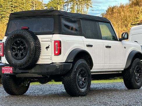 Used 2023 Ford Bronco Wildtrak image 4