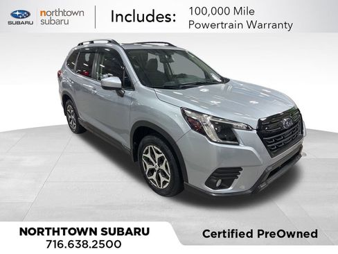 Used 2022 Subaru Forester Premium image 2