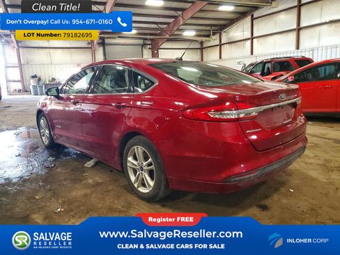 Used 2018 Ford Fusion SE image 3